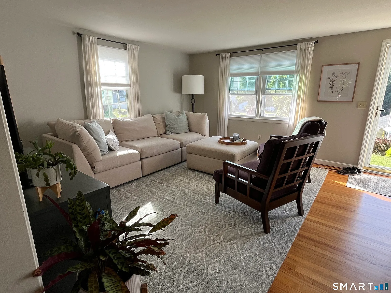 2 bed, 1.5 bath, 1134 sqft, $2,400 — Photo 2