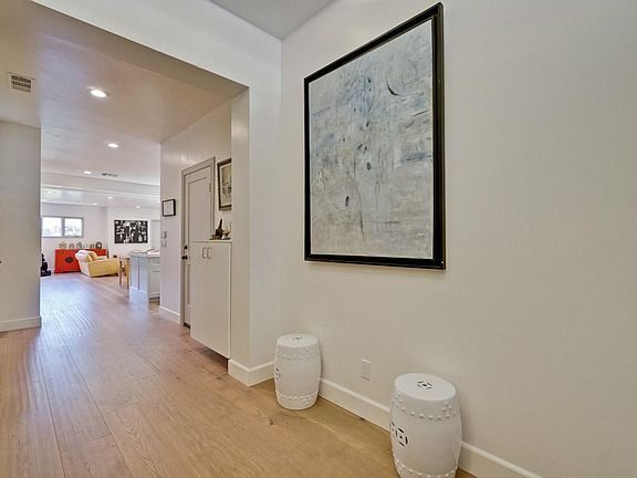 3rd image of 3125 Stockton Pl