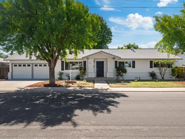 2707 Warwick Ln, Modesto, CA 95350