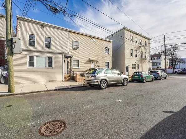 111 Evergreen St, Bayonne, NJ 07002