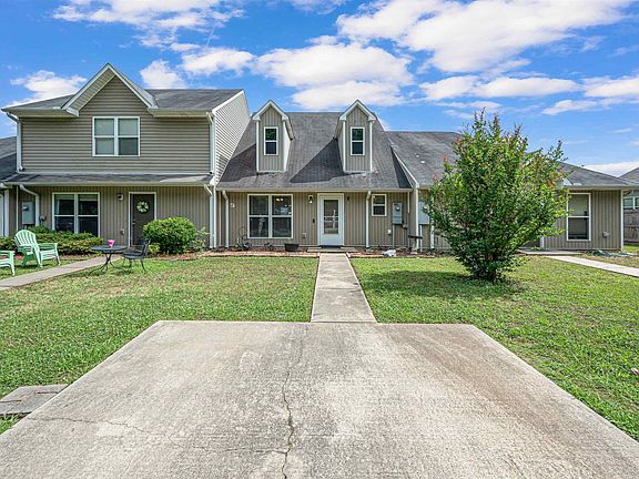 3rd image of 1176 Glades Dr