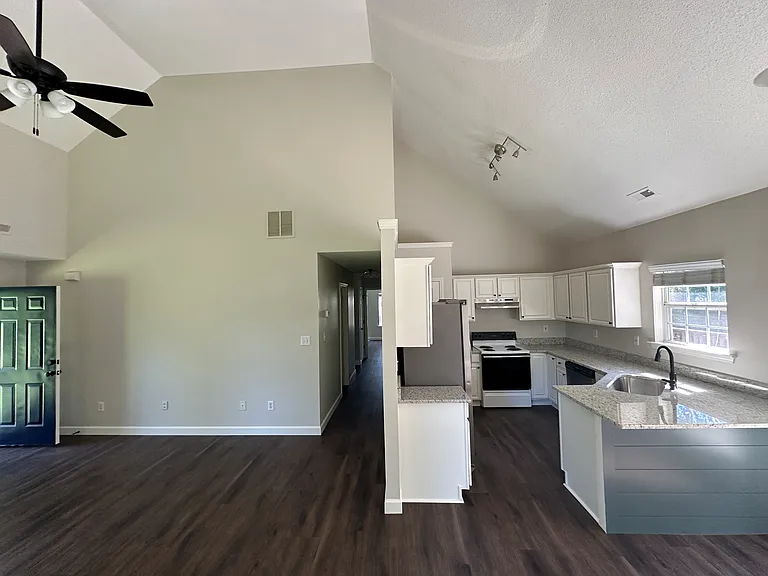 85 McIntosh Estates Dr — Photo 46