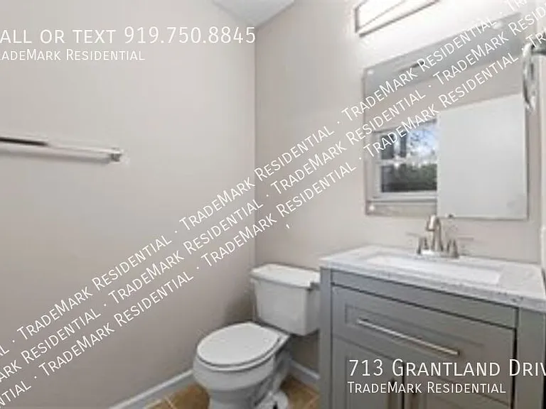 713 Grantland Dr — Photo 10
