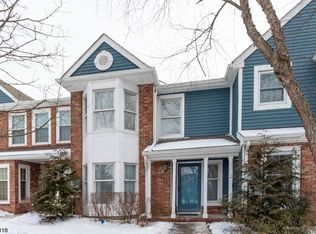 9 Heatherwood Ct, Rockaway, NJ 07866