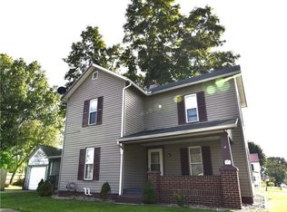 304 Chestnut St, Newcomerstown, OH 43832