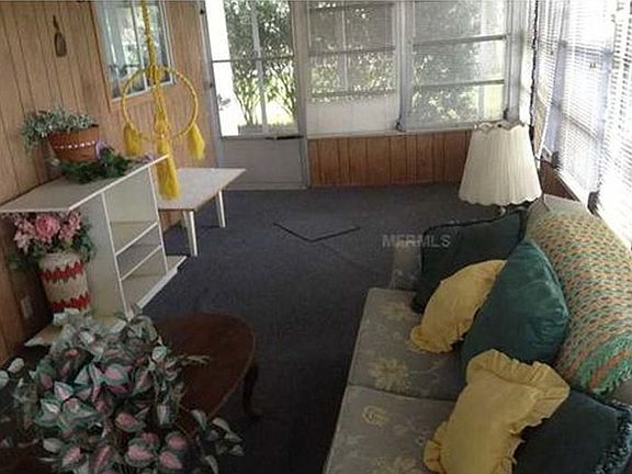 3rd image of 5439 Columbus Cir