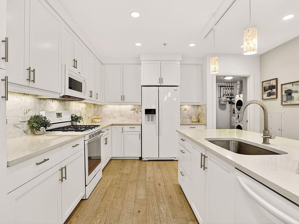1st image of 3301 Arapahoe Ave #217
