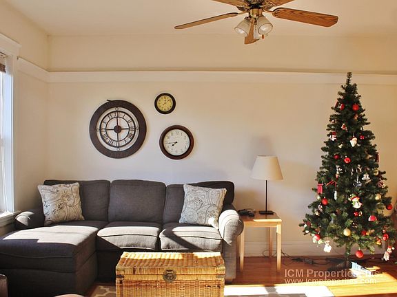 2nd image of 4844 N Rockwell St #1F