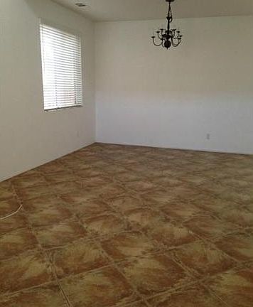 3rd image of 29157 Salrio Dr