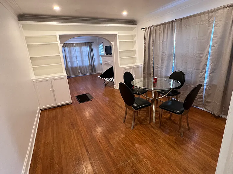 4048 W 28th St #0 — Photo 3