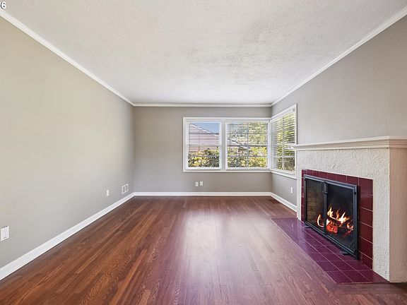 5th image of 9032 NE Broadway St