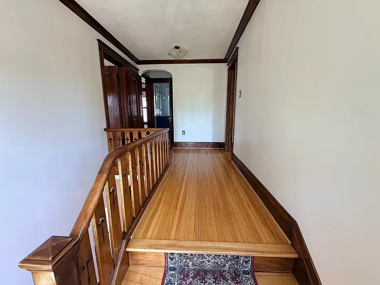 942 Harrison Ave — Photo 8