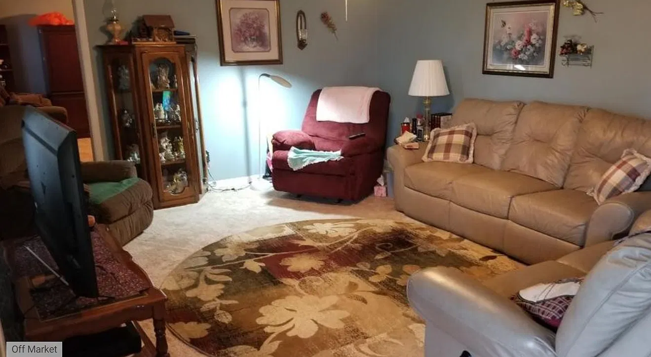 5 bed, 3400 sqft, $1,595 — Photo 2