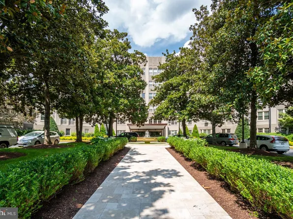 2737 Devonshire Pl NW APT 428, Washington, DC 20008