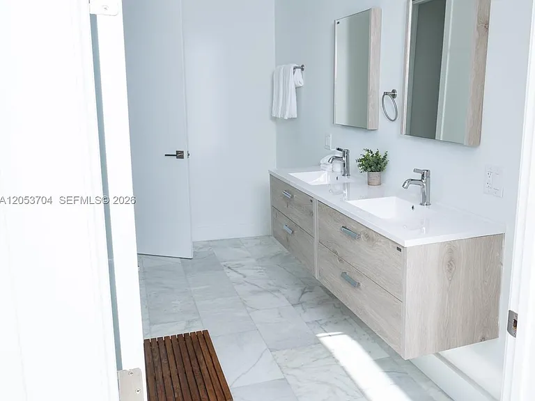 3524 SW 25th Ter — Photo 34