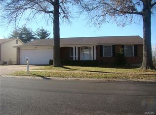 5637 Chalet Forest Dr, Saint Louis, MO 63129
