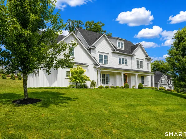 3 Newcastle Place, Farmington, CT 06085