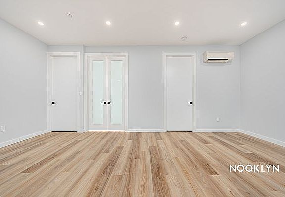 4th image of 2913 Snyder Ave #7G