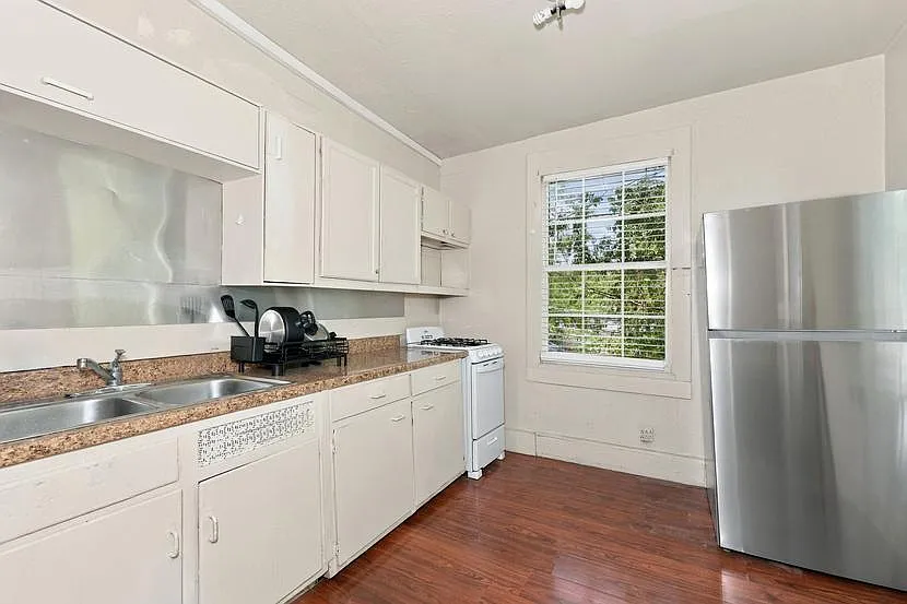 2 bed, 1.0 bath, 1000 sqft, $866 — Photo 3