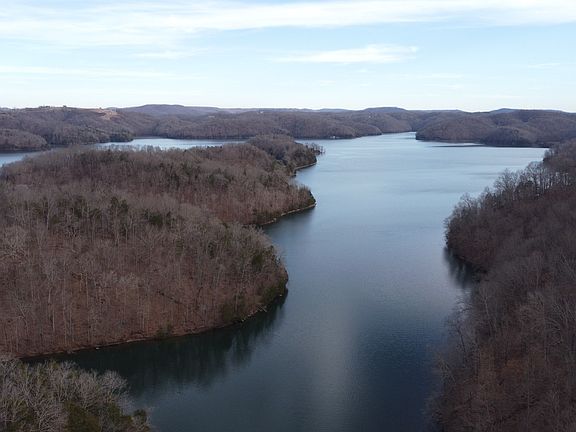 3rd image of 225 Bill Hunter Rd