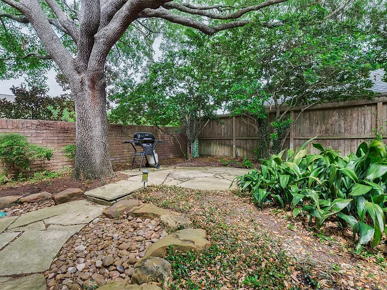 1703 Stemply Ct — Photo 44