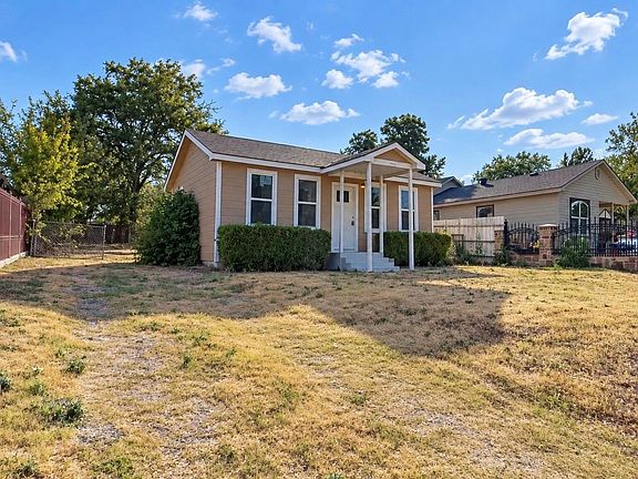 2nd image of 3019 NW 27th St