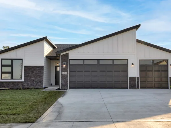 1595 NW Parkside Ln, Waukee, IA 50263