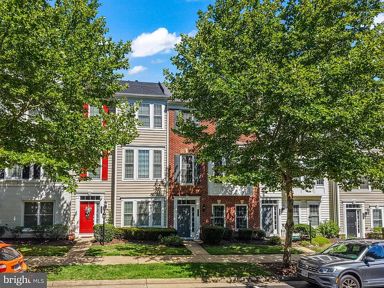 14873 Potomac Branch Dr — Photo 3
