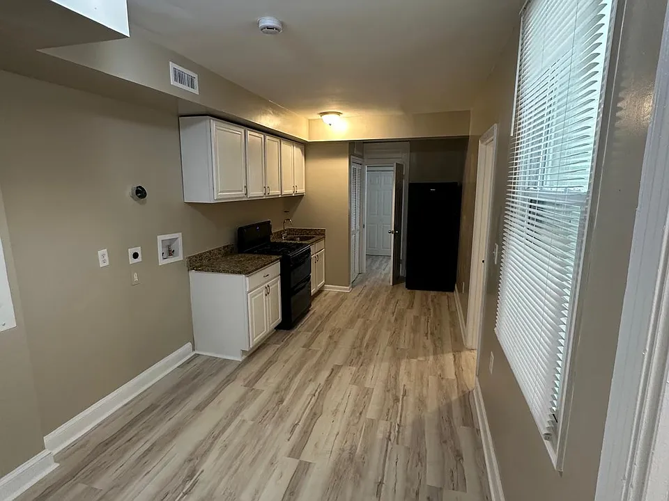 1720 R St SE #3