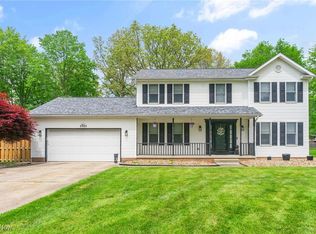 2003 Powder Mill Run, Youngstown, OH 44505