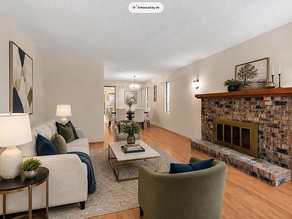 3rd image of 4395 Hermitage Dr
