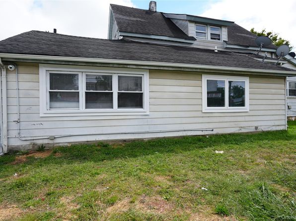 488 Nassau Rd APT 4