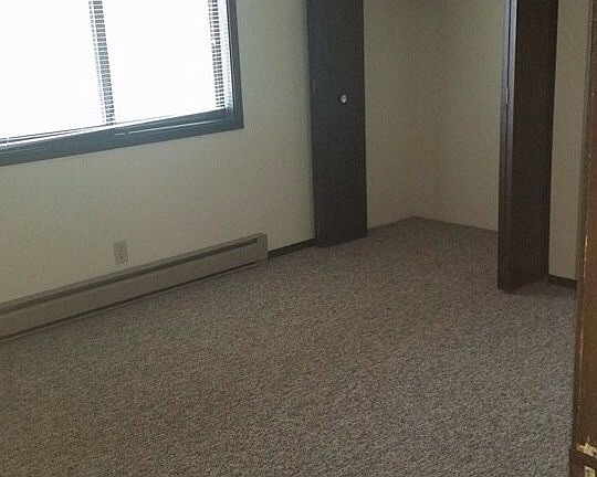 5th image of 520 Bellarmine Dr E APT 7