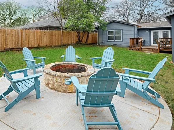 425 N Elm St, Arlington, TX 76011