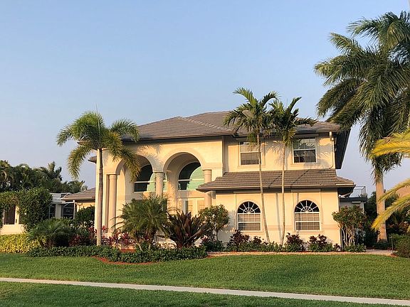 2nd image of 450 Gray Ct