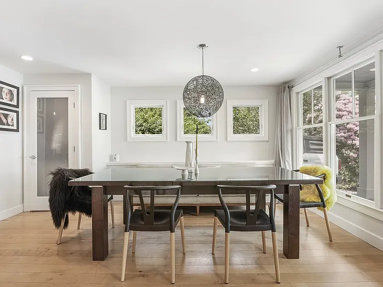 49 Beach Rd — Photo 15