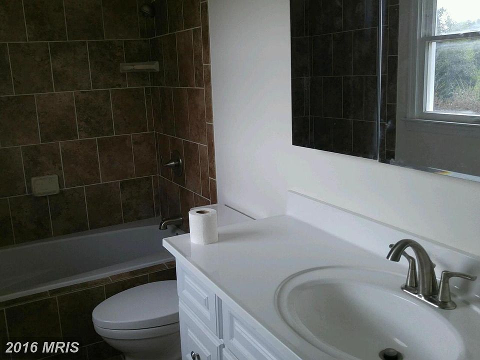 2nd image of 1710 Carpenters Dr