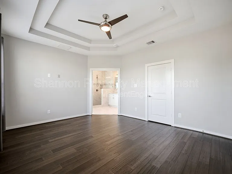 605 Dumble St — Photo 23