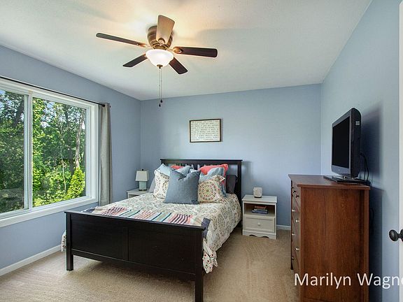 2nd image of 142 Riverwood Dr