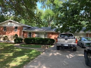 1820 Elm Tree St, Saint Peters, MO 63376