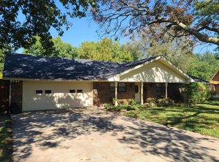 6312 Longhorn Trl, Lake Worth, TX 76135