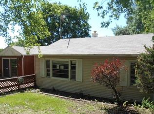 8517 Shady Ln, Wonder Lake, IL 60097