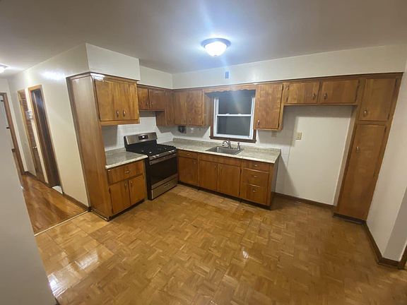 2nd image of 24 Trenton St APT 2