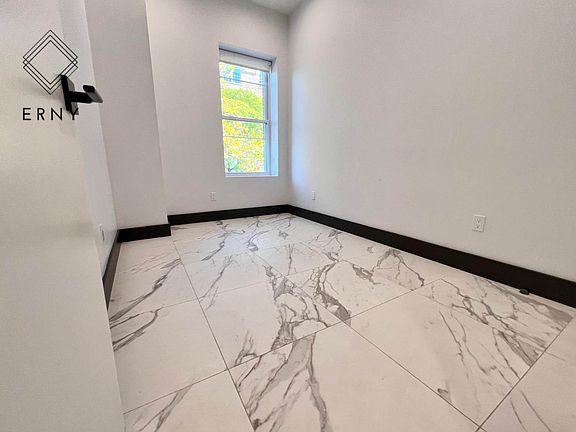 4th image of 1024 New York Ave APT 5F