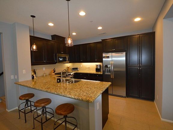 4th image of 3220 S Alton Ct