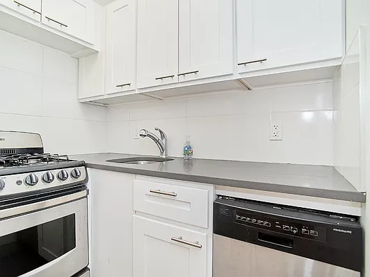 Rented by Living New York | media 20