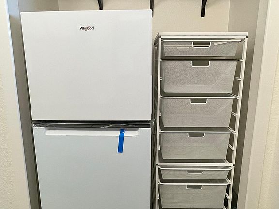 2nd image of 1652 E Echo Dr