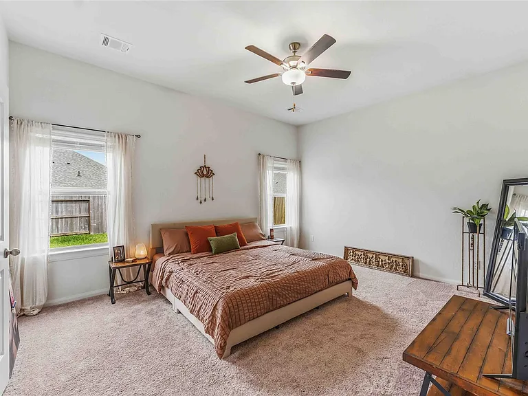 7954 Cypress Country Dr — Photo 15