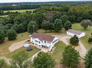 E1174 Radley Rd, Waupaca, WI 54981