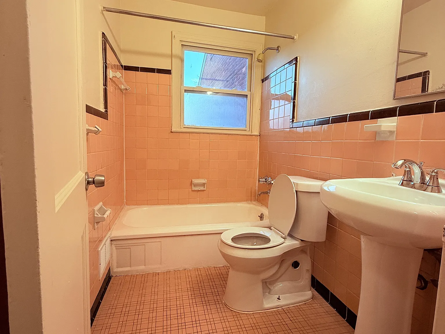 9345 Rutherford Street - 3 — Photo 4